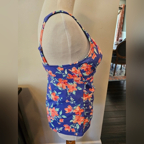 Lands’ End Women's Size 4 Swim Tank Blue Floral Tankini Swim Top Adjustable - Picture 4 of 10